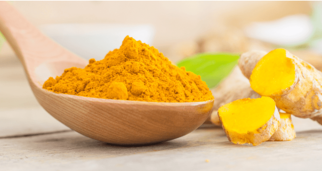 Sušeni ili svež rizom biljke Curcuma longa L., uobičajen je začin za kuvanje koji se takođe široko koristi u tradicionalnoj medicini. Kurkuma sadrži nekoliko fitokemikalija kao što su turmeroni i razni polisaharidi. Međutim, veruje se da su kurkuminoidi, u stvari aktivne materije kurkume odgovorni za većinu njene terapeutske aktivnosti.